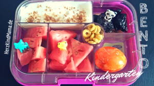 Bento Box Yumbox auslaufsicher mit Joghurt