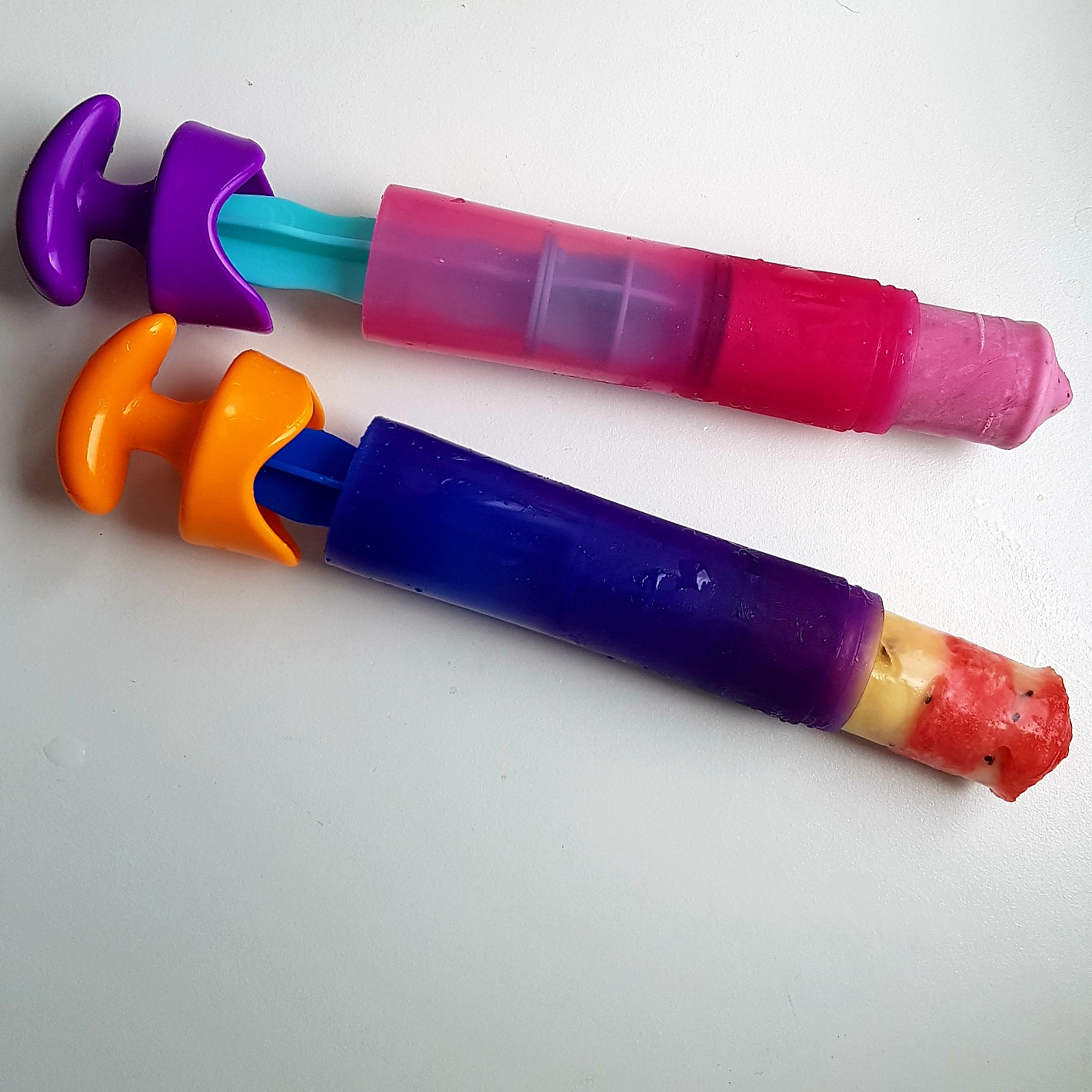 Eis Pops Kiwi Melone und Waldbeer Joghurt - HerzKindMama